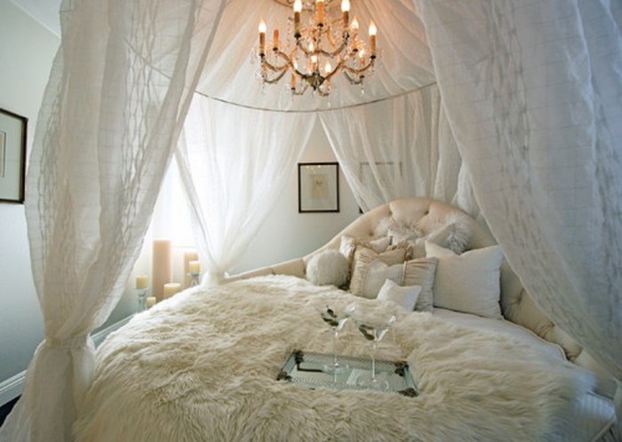 Round-Bed-Decorating-Design1