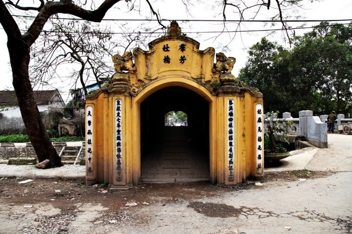chua ngoi 3 700x466 - Cầu Ngói Nam Định - kiến trúc cổ độc đáo trường tồn