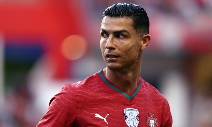 Video: Khoảnh khắc Ronaldo 2 lần bỏ lỡ cơ hội khó tin ronaldo bo dao nha 3 08240816 - Video: Khoảnh khắc Ronaldo 2 lần bỏ lỡ cơ hội khó tin